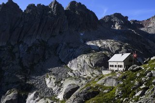 L'été 2023 a été propice aux cabanes du CAS, ici la Gelmerhütte dans les Alpes uranaises (archives). KEYSTONE/ANTHONY ANEX